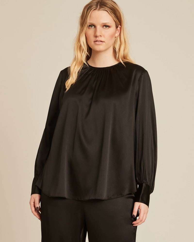 Front of a model wearing a size 12 Mimosa Blouse in Black by Gabriella Rossetti. | dia_product_style_image_id:231774